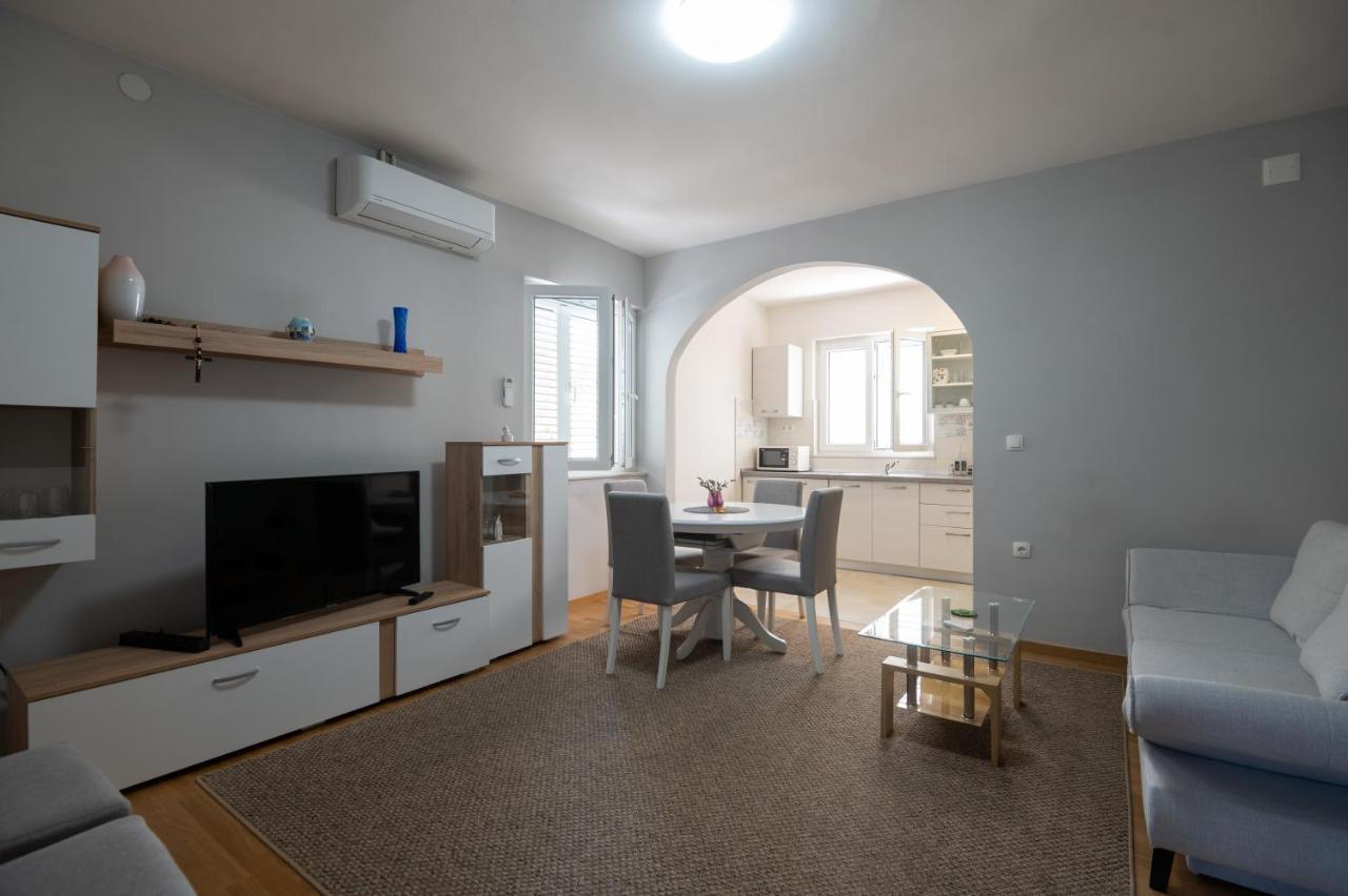 زادار Modern Apartment Edda - Quiet Area - Close To Old Town And Beaches المظهر الخارجي الصورة